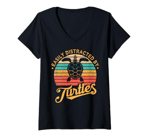 Damen Leicht abgelenkt von Schildkröten, Retro-Stil, Meeresschildkröten-Liebhaber T-Shirt mit V-Ausschnitt von Vintage Turtle Graphics.