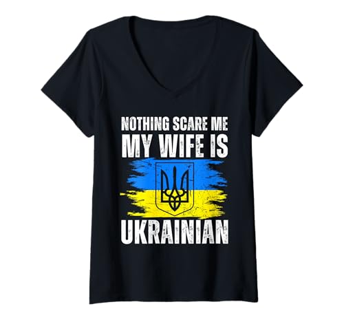 Damen Meine Frau ist Ukrainerin, Ukraine, Pride Flag, Heritage Roots Proud T-Shirt mit V-Ausschnitt Damen Meine Frau ist Ukrainerin, Ukraine, Pride Flag, Heritage Roots Proud T-Shirt mit V-Ausschnitt von Vintage Wife Ukrainian Nothing Scare Me Apparel