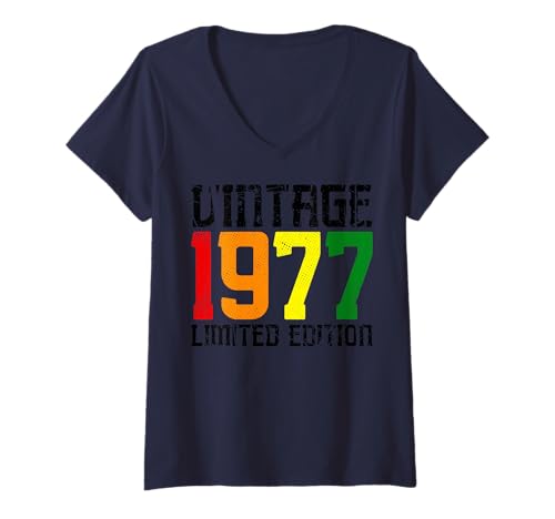Damen Limitierte Auflage – Vintage 1977 T-Shirt mit V-Ausschnitt von Vintage Year of Birth Gifts Apparel & Accessories