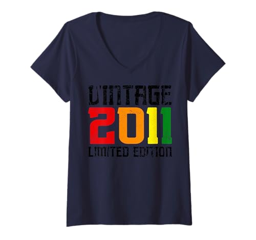 Damen Limitierte Auflage – Vintage 2011 T-Shirt mit V-Ausschnitt von Vintage Year of Birth Gifts Apparel & Accessories