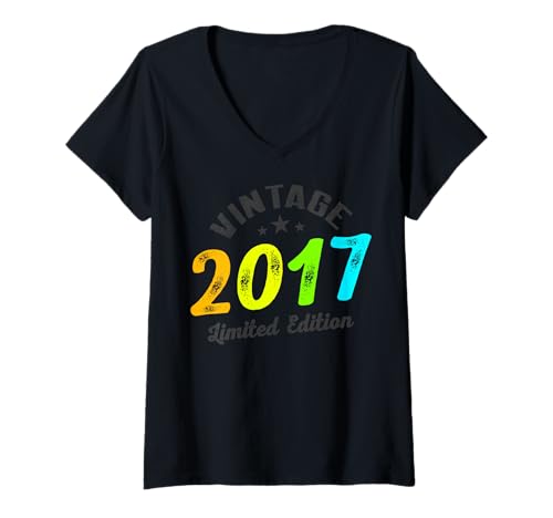 Damen Limitierte Auflage – Vintage 2017 T-Shirt mit V-Ausschnitt von Vintage Year of Birth Gifts Apparel & Accessories