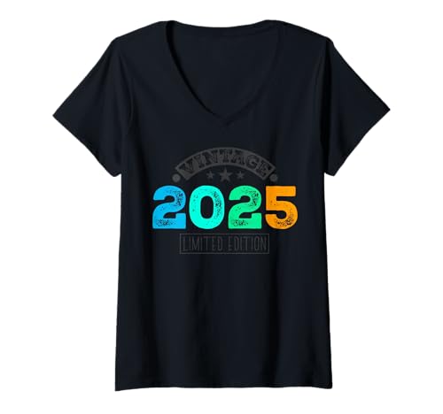 Damen Limitierte Auflage - Vintage 2025 T-Shirt mit V-Ausschnitt von Vintage Year of Birth Gifts Apparel & Accessories
