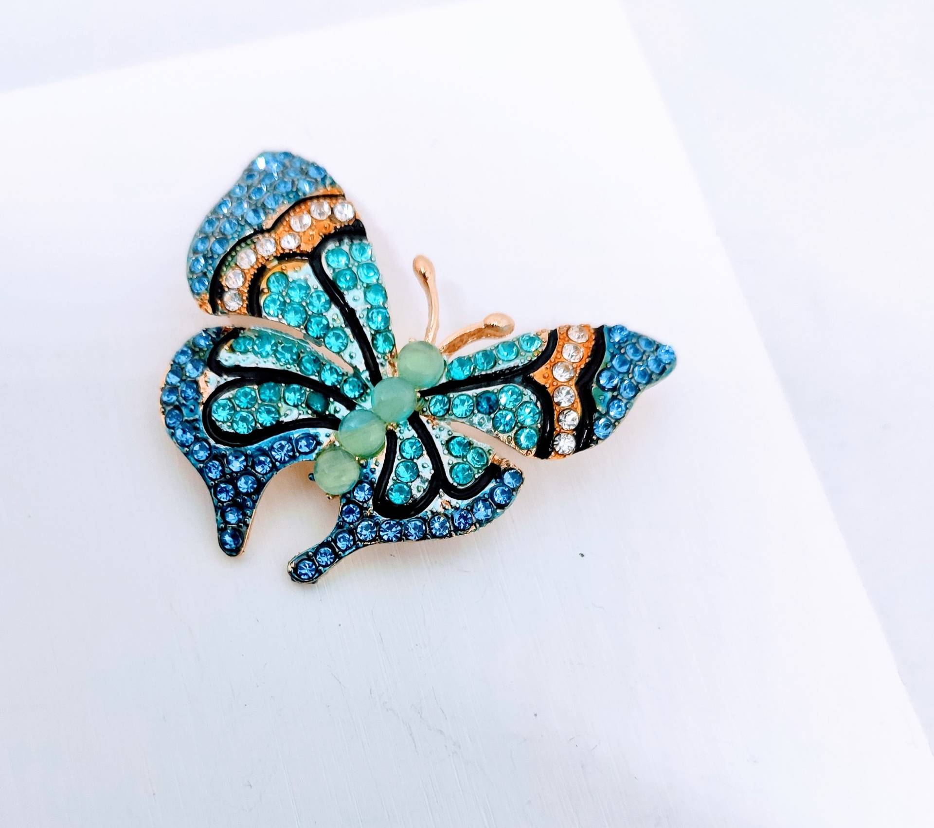 Schmetterling, Vintage Brosche, Vergoldet , Mit Strass in Mint Und Hellblau von Vintage1952Designs