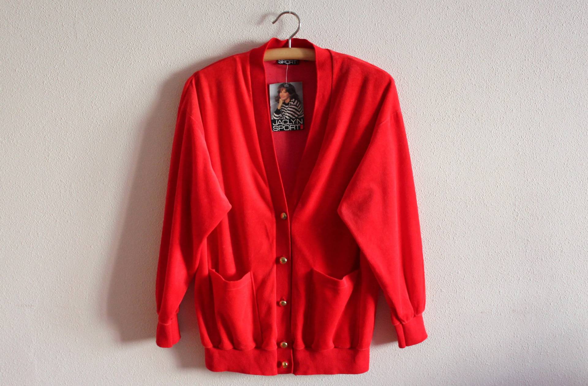 Damenjacke Vintage Blazer Purpurroter Weicher Velour-Frauenjacke Langarm-Samt-Cardigan-Oversized-Baumwollmischungs-Blazer Button Oben Groß von VintageAgency