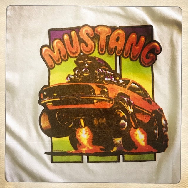 Vintage 70Er 80Er Mustang Muscle Car Airbrush Design Nos Deadstock Weißes Rundhals T Shirt - Größe Erwachsene X-Large von VintageAmericano