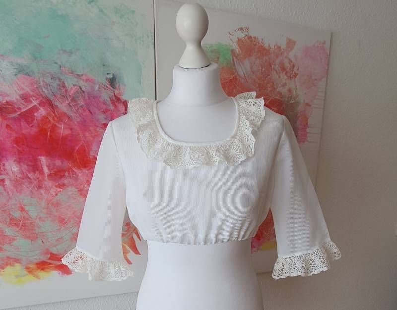 70Er Vintage Dirndl Bluse Gr. S 34 36 Tracht Klöppelspitze Cropped Top Weiß Transparent von VintageAndCream
