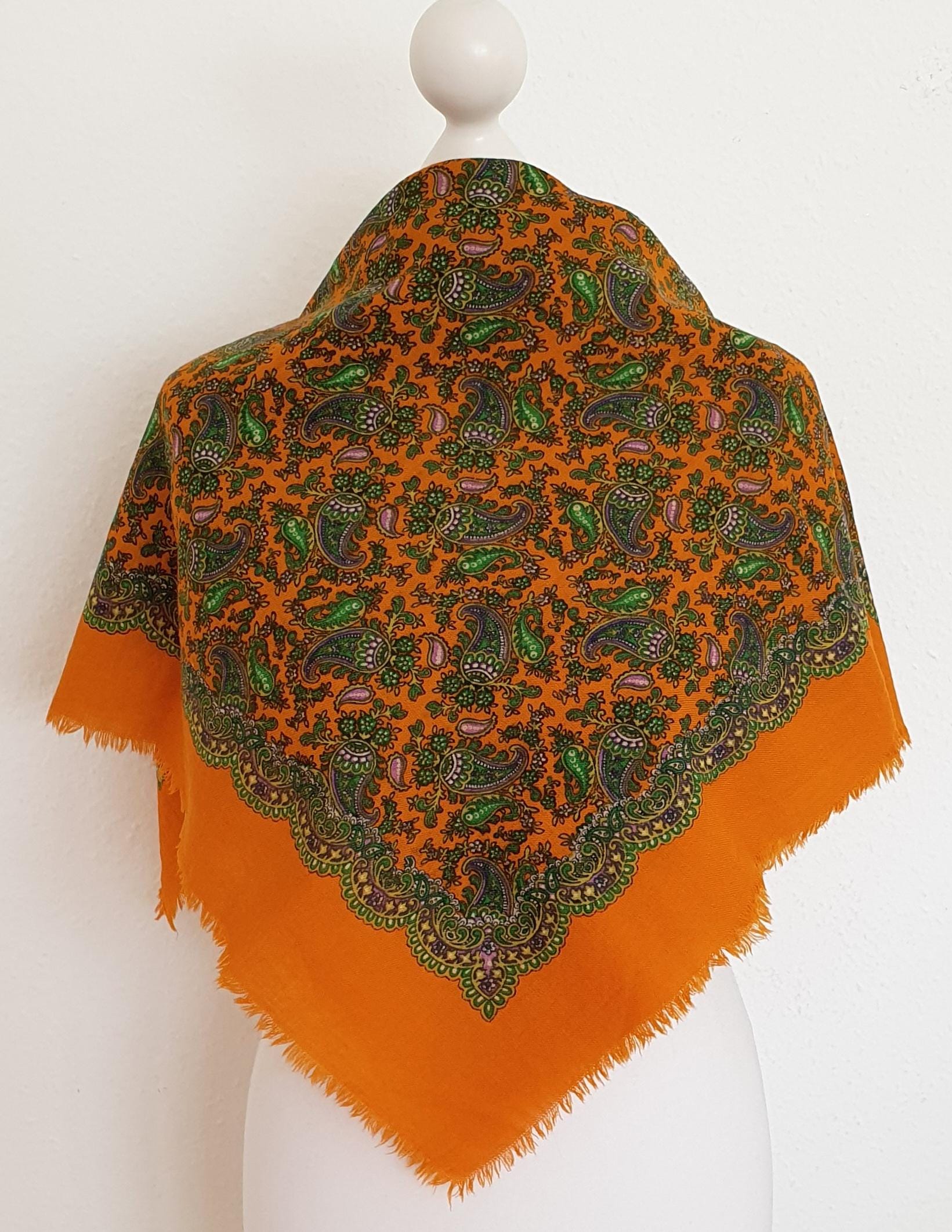 Vintage Trachten Wolle Tuch Schal Folklore 70Er von VintageAndCream