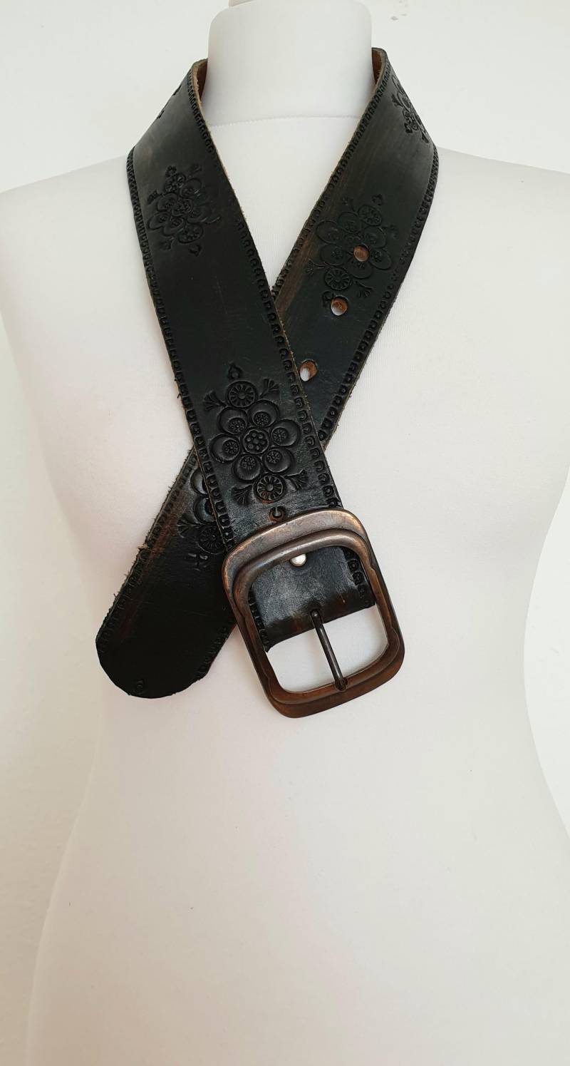 statement Vintage Hippie Gürtel Leder Geprägt Folklore Chunky Unisex 07 von VintageAndCream