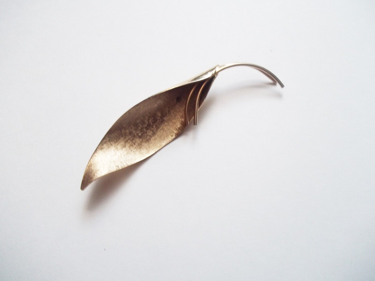 1950S Vintage Blatt-Brosche, Goldfarben, Texturiert von VintageArmCandy