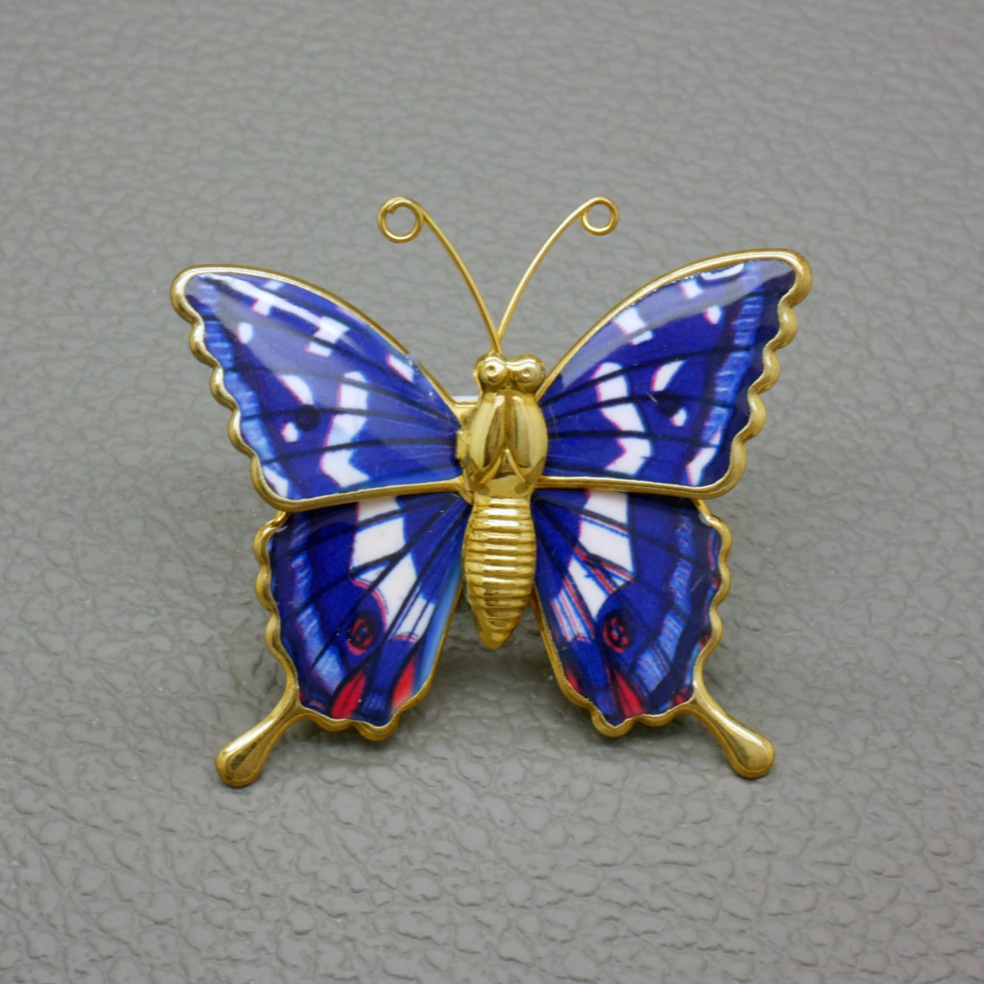 Blaue Schmetterling Brosche, Goldene Messing & Emaille Pin, Boho Design Vintage Kostüm Schmuck Blaue Schmetterling Brosche, Goldene Messing & Emaille Pin, Boho Design Vintage Kostüm Schmuck von VintageArtAndCraft