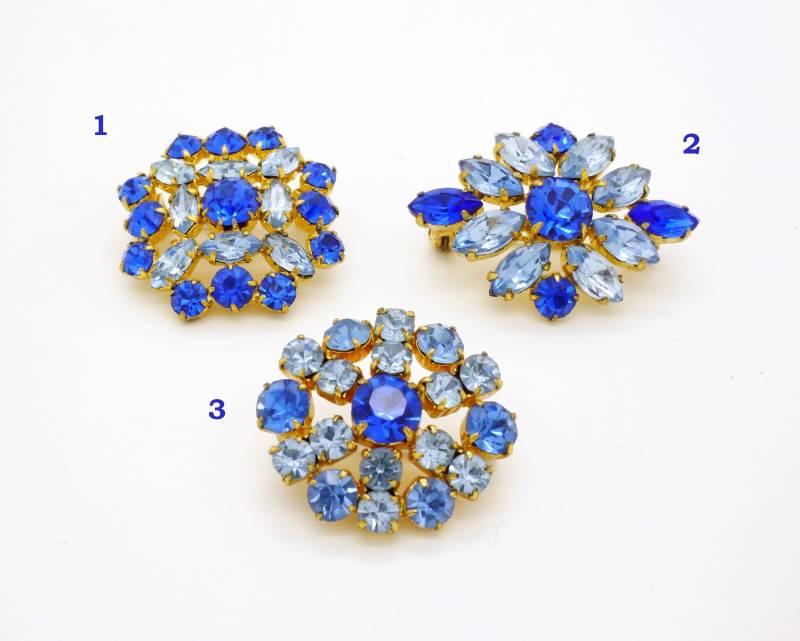 Vintage Saphirblaue Strass Brosche 1950Er Jahre Mid Century Modeschmuck von VintageArtAndCraft