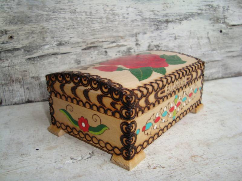 Pyrographierte Kleine Holzbox - Vintage Box Handgemachte Schmuckbox Nie Benutzt Für Erinnerungen Retro von VintageAvangardShop