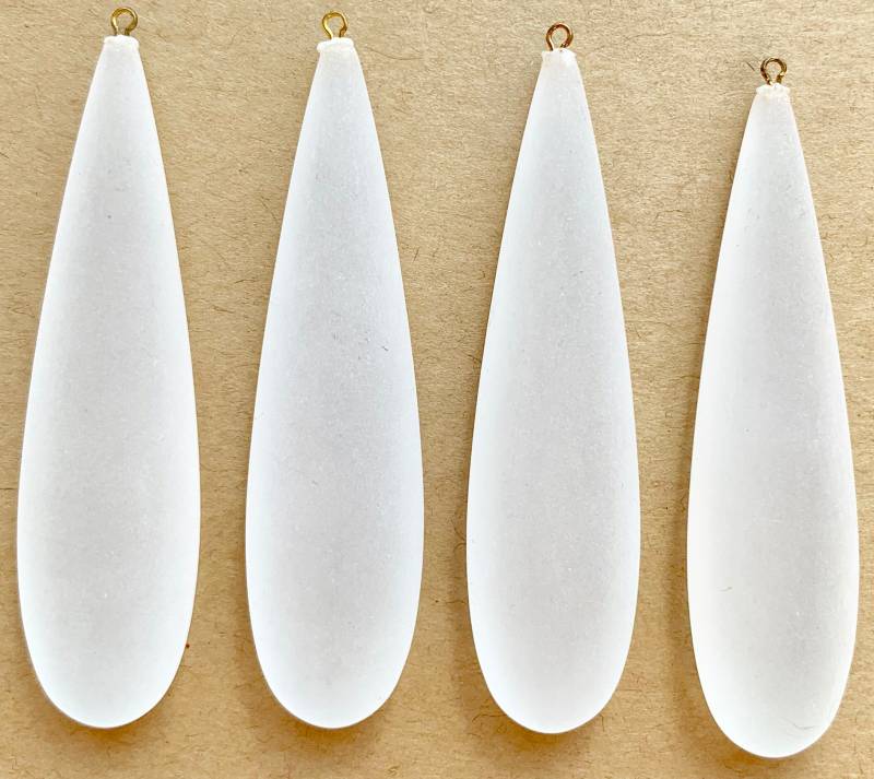 6 Große Vintage Frosted Weiß Anhänger Perlen 6 Große Vintage Frosted Weiß Anhänger Perlen von VintageBaubles
