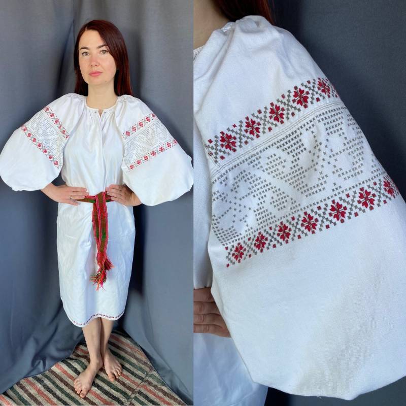 Besticktes Kleid Vyshyvanka Vintage Ukraine Emnroidery Bestickt Folk 亜麻 ンンンンンン Baumwollkleid手作り von VintageBeautyUkraine