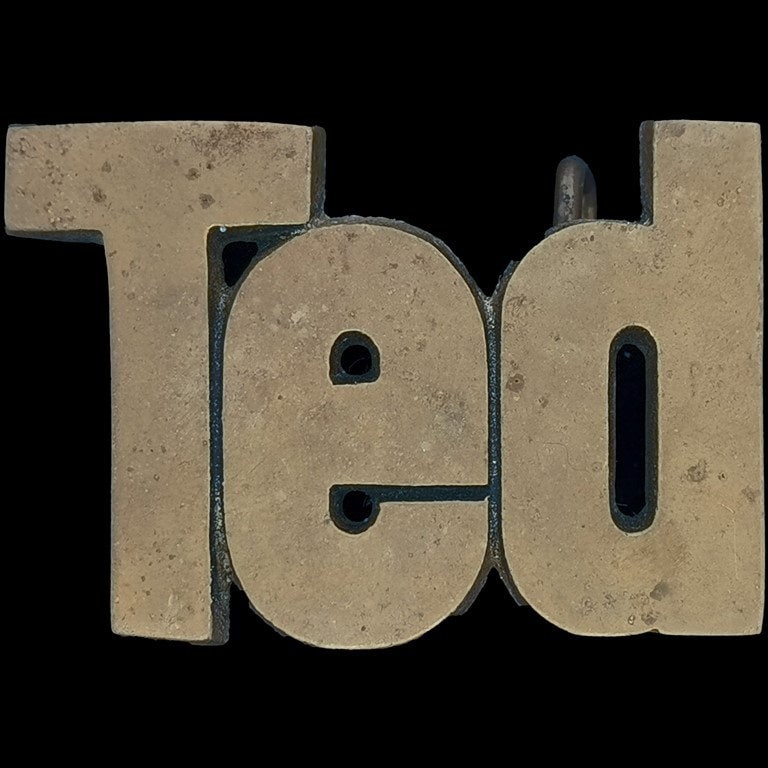 1970S Messing Ted Teddy Name Blase Buchstabe Old School Hippie Western Gürtelschnalle Theo Theodor Personalisierte Bar Club Throwback Hippy von VintageBeltBuckle