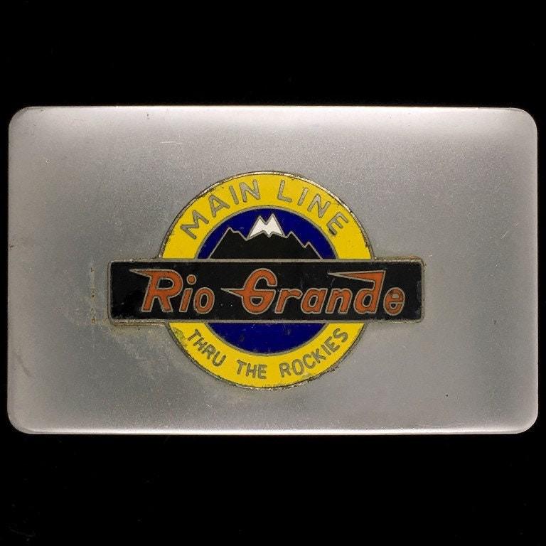 Mainline Rio Grande Rockies Aufkleber Eisenbahn Rr Ry Zug Gedenk Sammlerstücke Erinnerungsstücke 1980Er Jahre Vintage Gürtelschnalle von VintageBeltBuckle