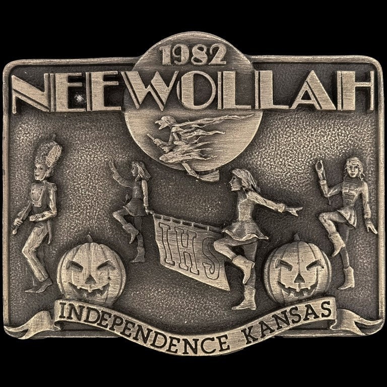 Neewollah Festival Halloween Unabhängigkeit Ks Kansas 1980Er Jahre Nos Vintage Gürtelschnalle Witch Parade Feier von VintageBeltBuckle