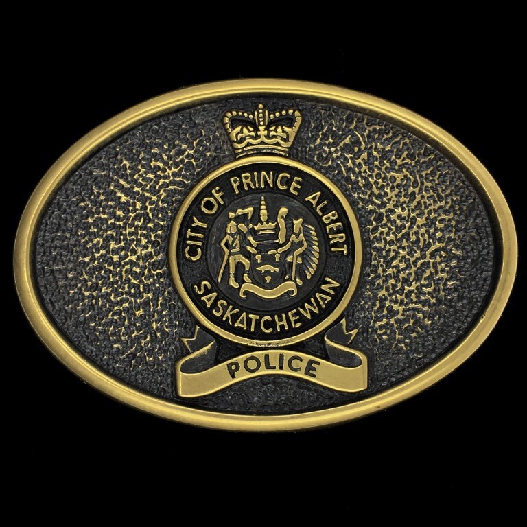 Prince Albert Saskatchewan Kanada Polizeistation Strafverfolgungsoffizier Verstorbener Gedenkschmuck Messing Nr. 1980Er Jahre Vintage Gürtelschnalle von VintageBeltBuckle