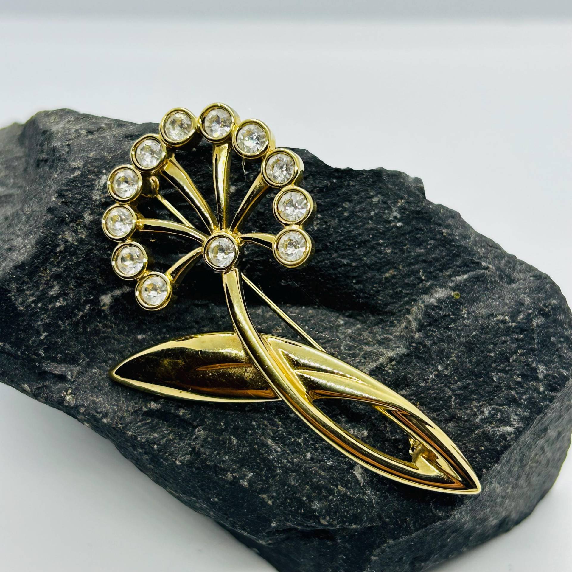 Die Blumen Sind Auch in Anderen Farben Verfügbar. Beruhigend, Entspannend von VintageBijouStore