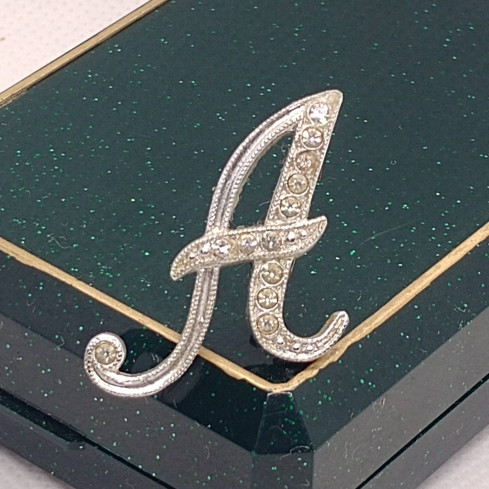 Vintage A Brief Brosche Pin Monogramm, Name, Initiale von VintageBijouStore