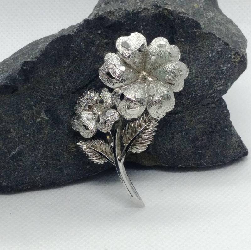 Vintage Anstecknadel, Silber Gebürstet Vintage Anstecknadel, Silber Gebürstet von VintageBijouStore