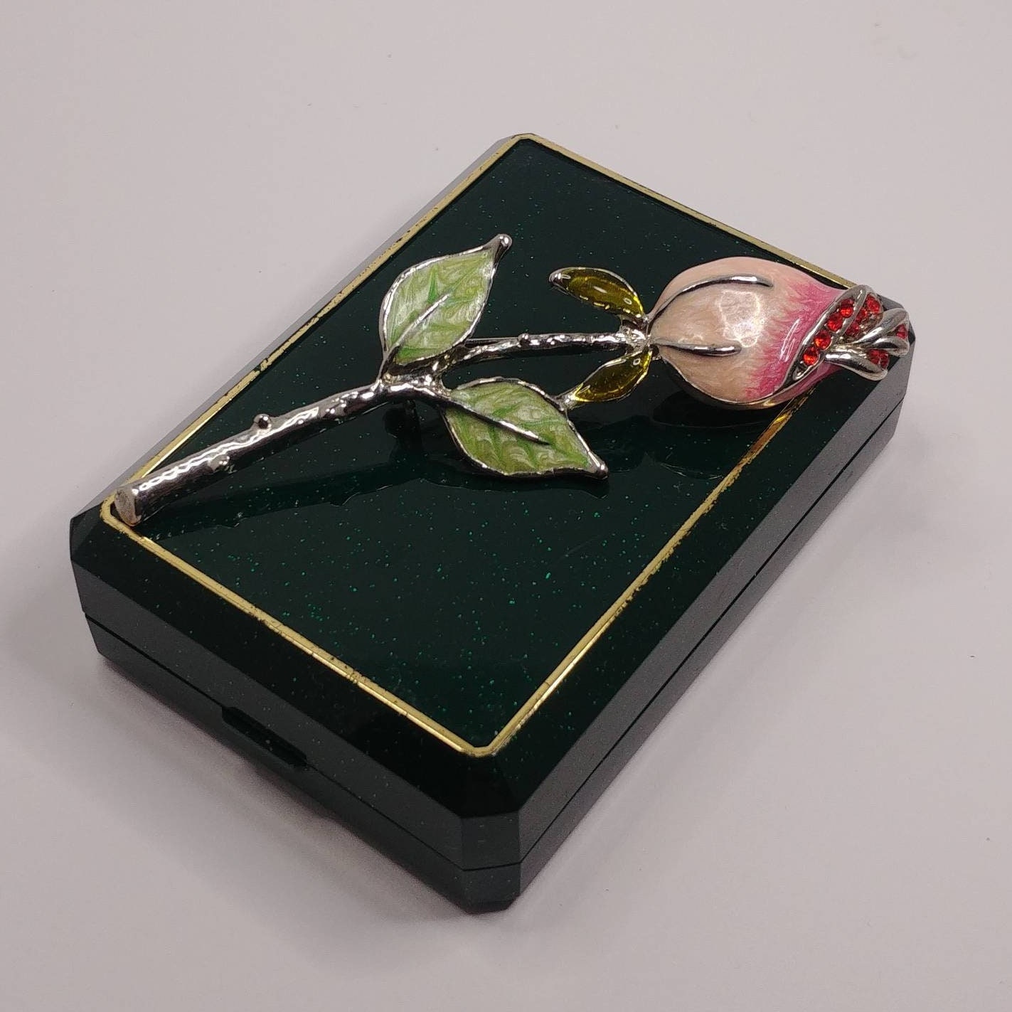 Vintage Brosche, Anstecknadel Rose Mit Rosa Und Grüner Emaille von VintageBijouStore