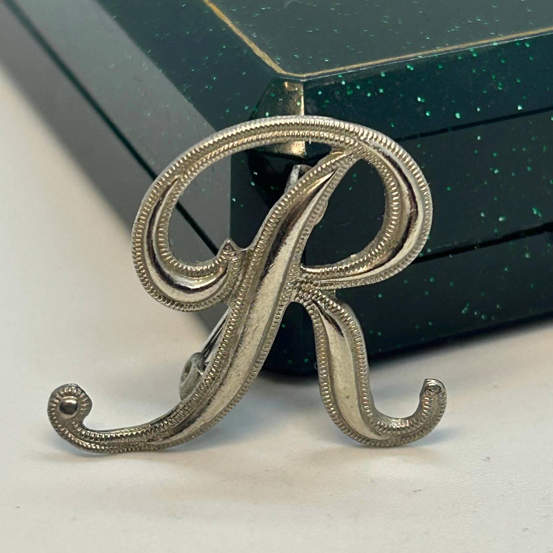 Vintage Brosche Anstecknadel Buchstabe R Monogramm Name Initiale von VintageBijouStore