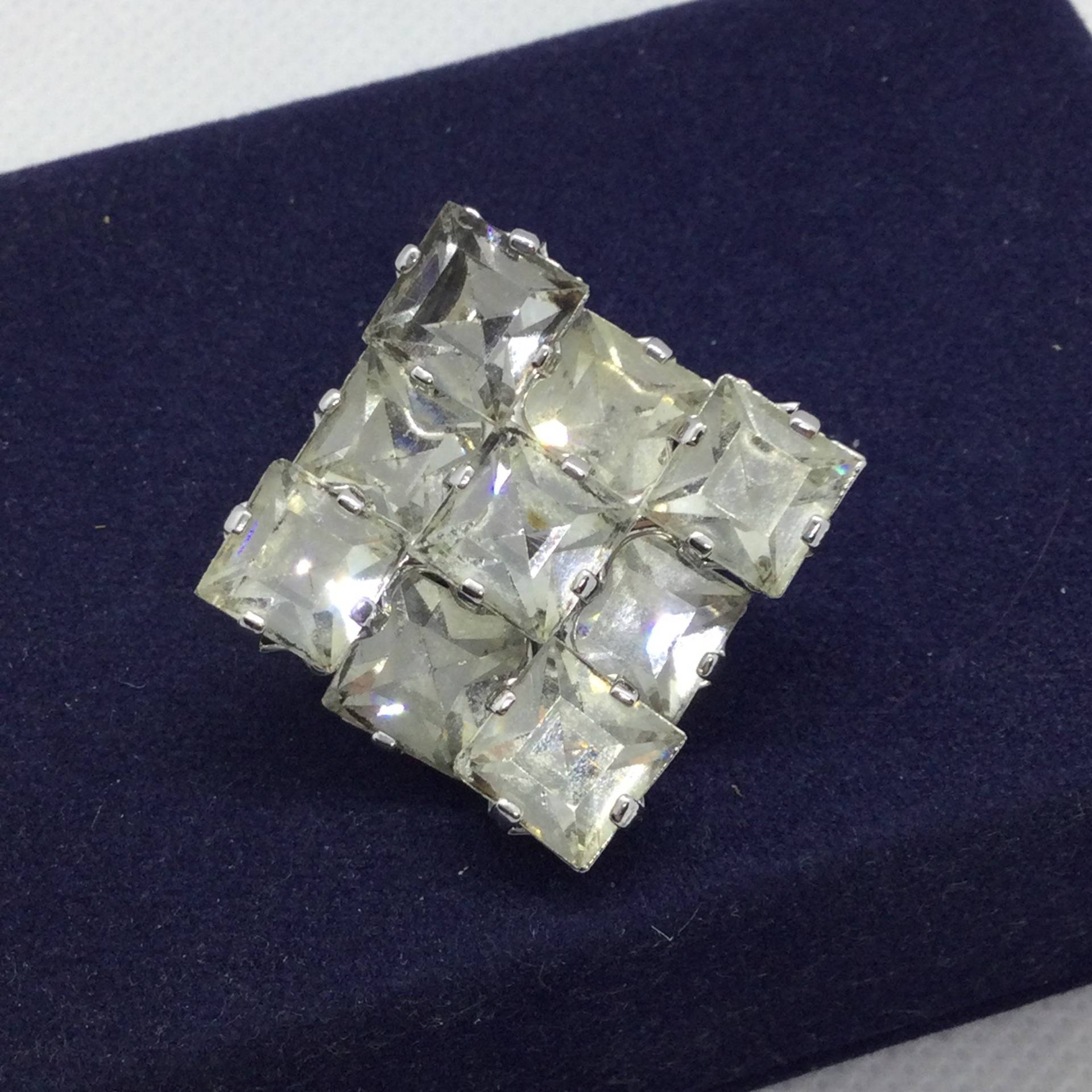 Vintage Brosche Mit Kristallen/strass von VintageBijouStore