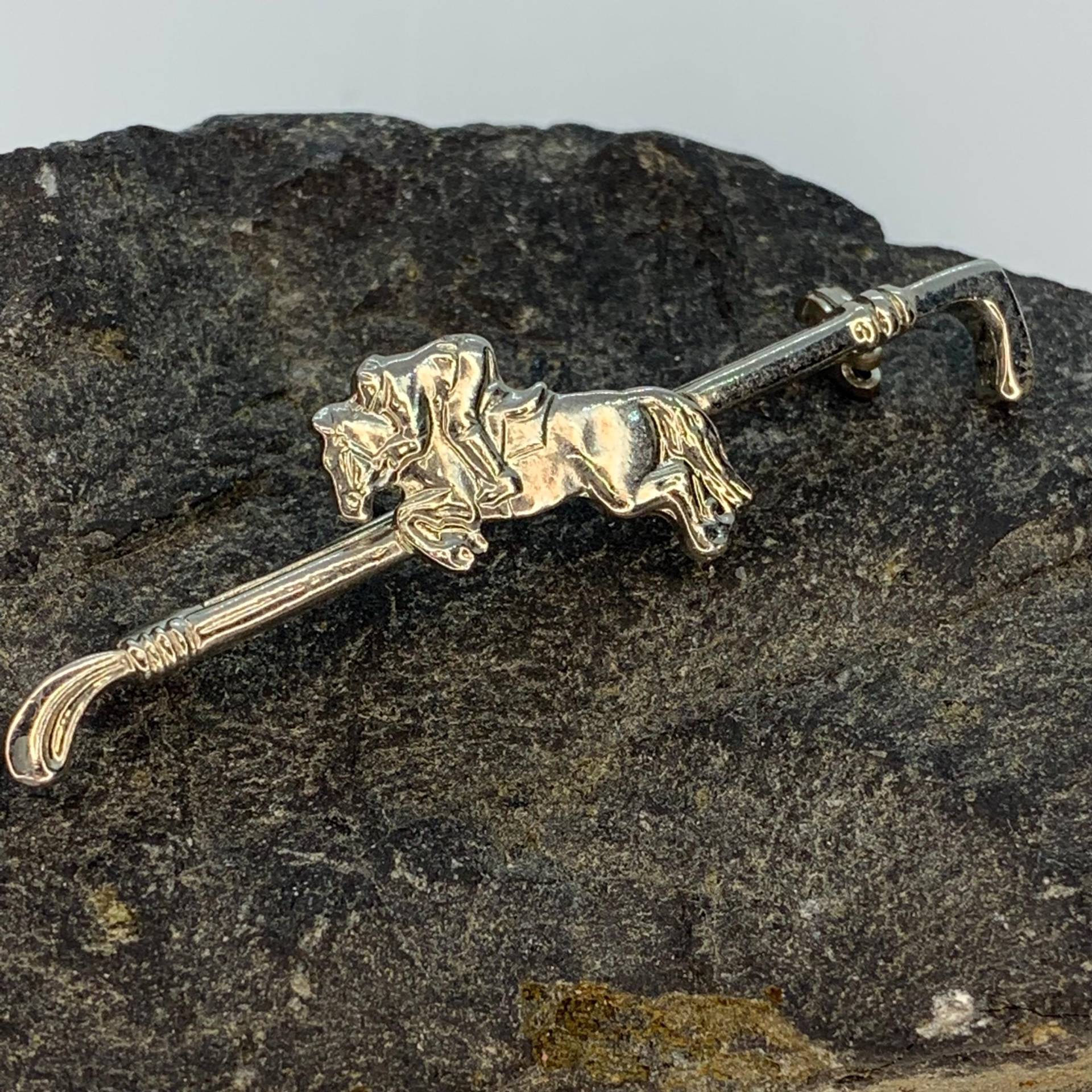 Vintage Brosche Mit Pferd in Silberfarben von VintageBijouStore