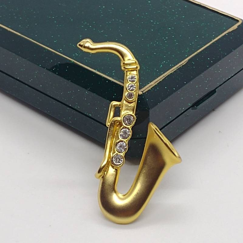 Vintage Brosche Musik Trompete Mit Kristallen von VintageBijouStore
