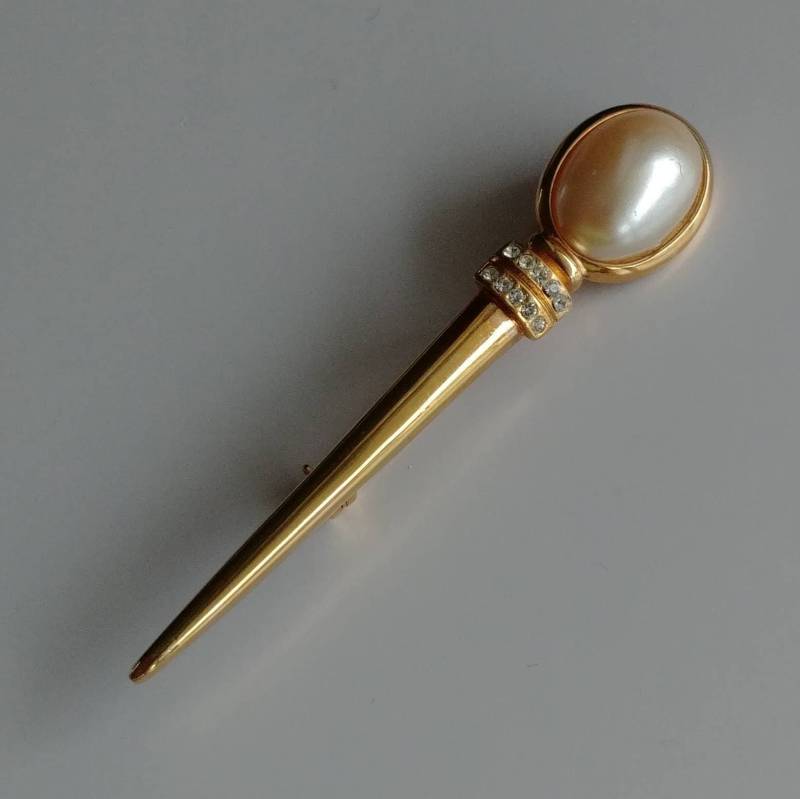 Vintage Brosche Ton Gold Mit Perle Unisex Vintage Brosche Ton Gold Mit Perle Unisex von VintageBijouStore