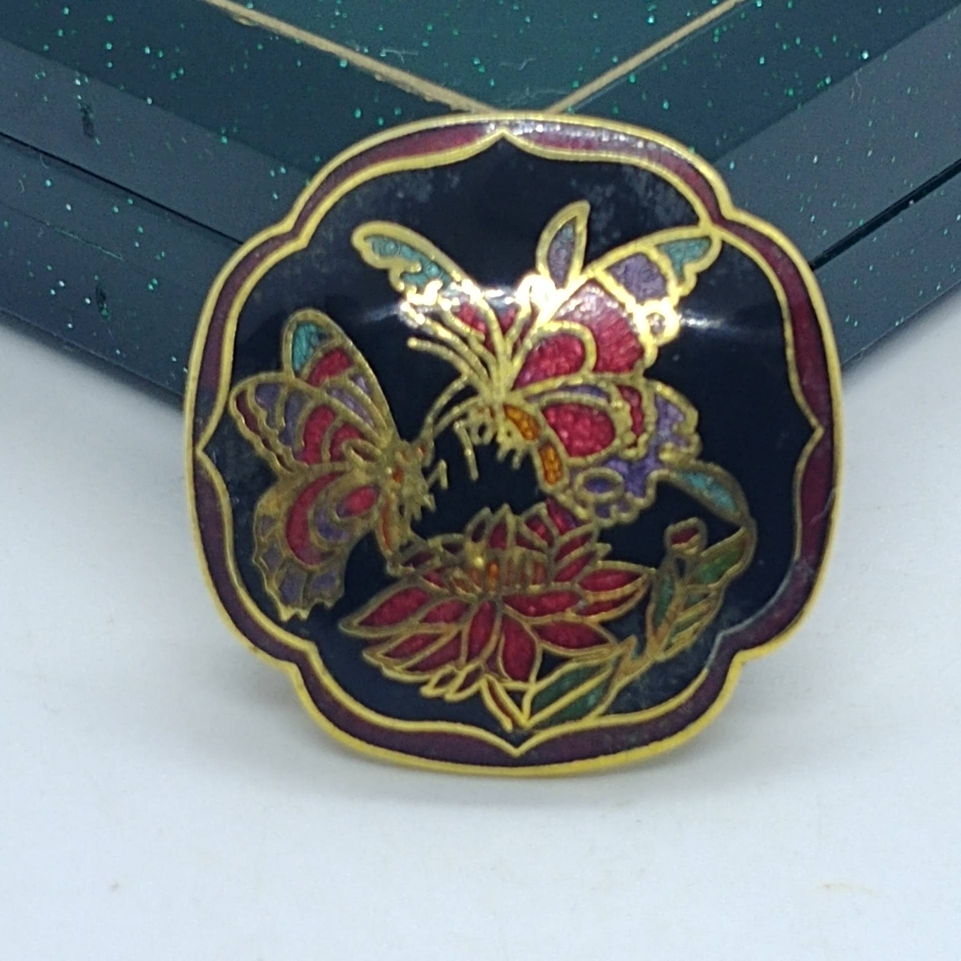 Vintage Cloisonne Schmetterling Brosche Mit Emaille Vergoldet von VintageBijouStore