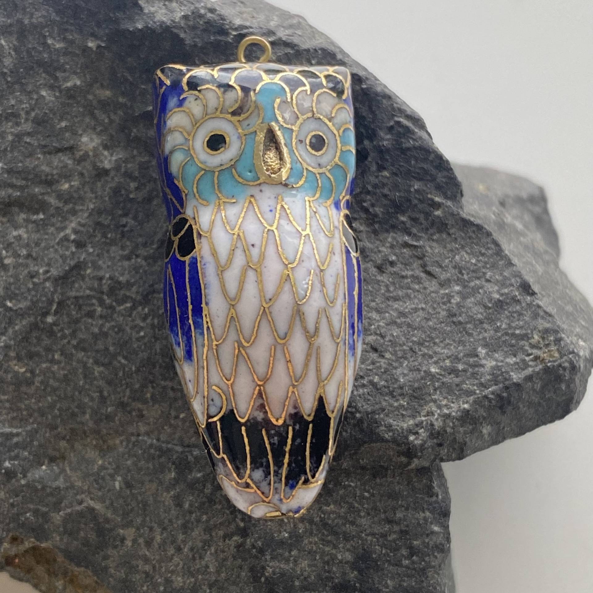 Vintage Eulen Penfant Cloisonne Emaille, Vergoldet von VintageBijouStore