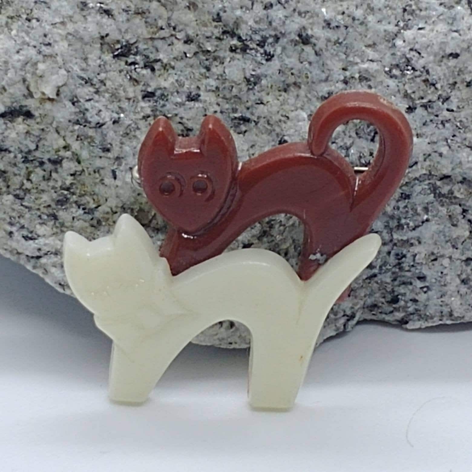 Vintage Fanny-Katze-Haustier-Brosche/Anstecknadel Mit Augen-strassstein von VintageBijouStore