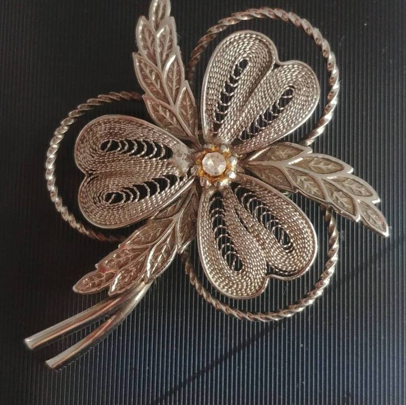 Vintage Filigran Brosche Silberton von VintageBijouStore