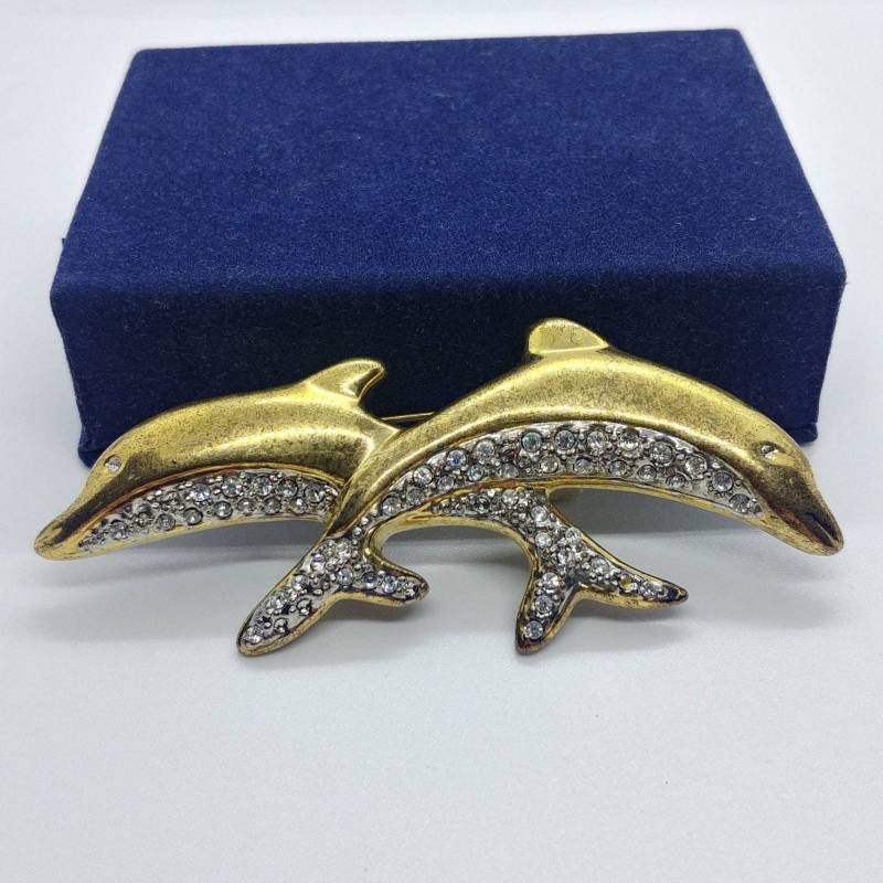 Vintage Gold Ton Delphin Brosche Mit Kristall Akzenten Vintage Gold Ton Delphin Brosche Mit Kristall Akzenten von VintageBijouStore