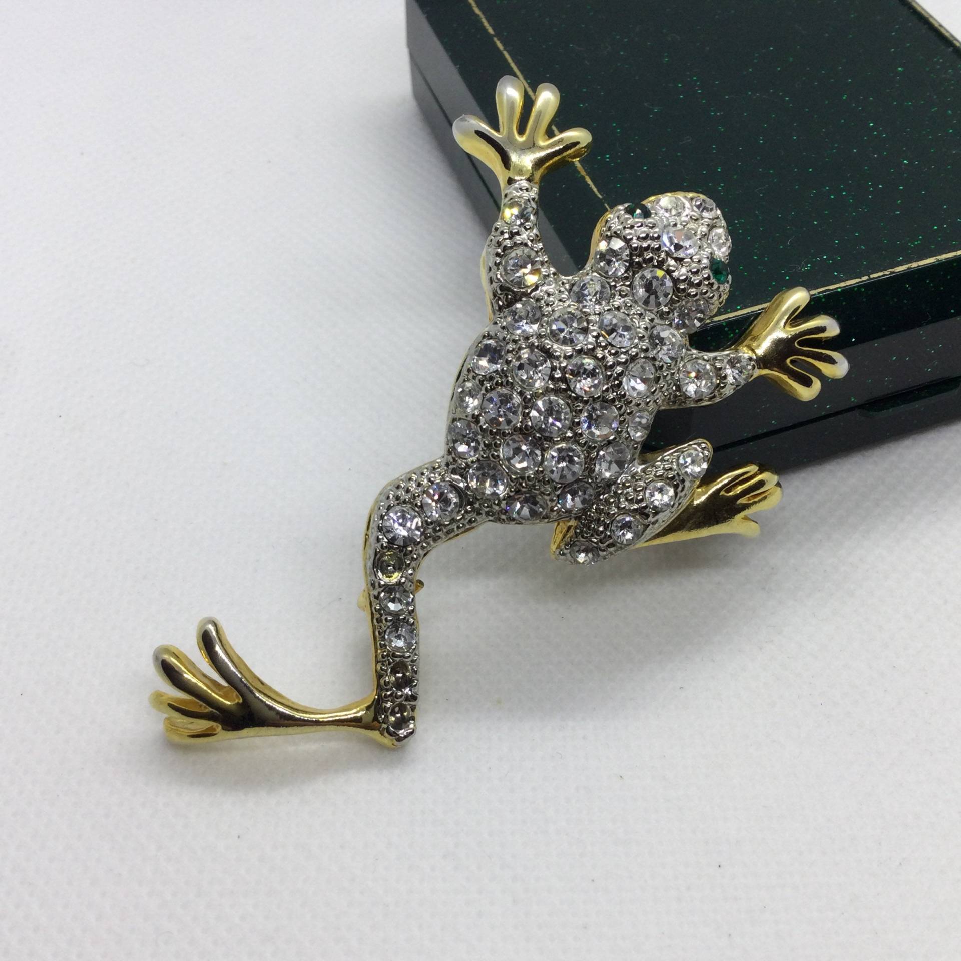 Vintage Gold Ton Frosch Brosche Mit Strass von VintageBijouStore