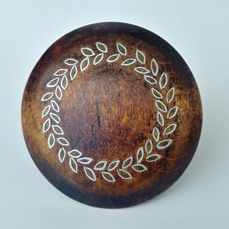 Vintage Handbemalte Holzbrosche Geschenk Für Naturliebhaber von VintageBijouStore