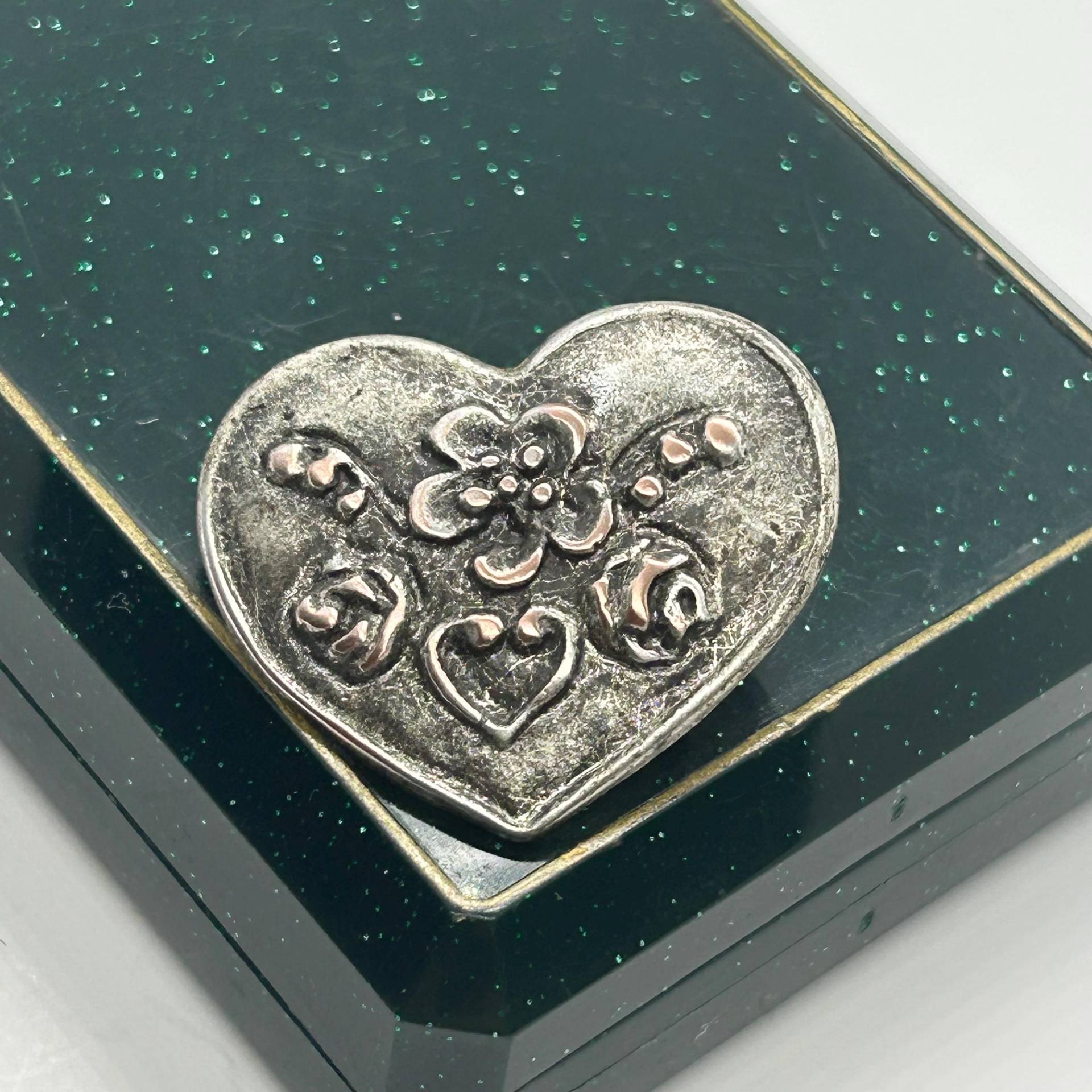 Vintage Herz-Brosche Silber-Ton von VintageBijouStore