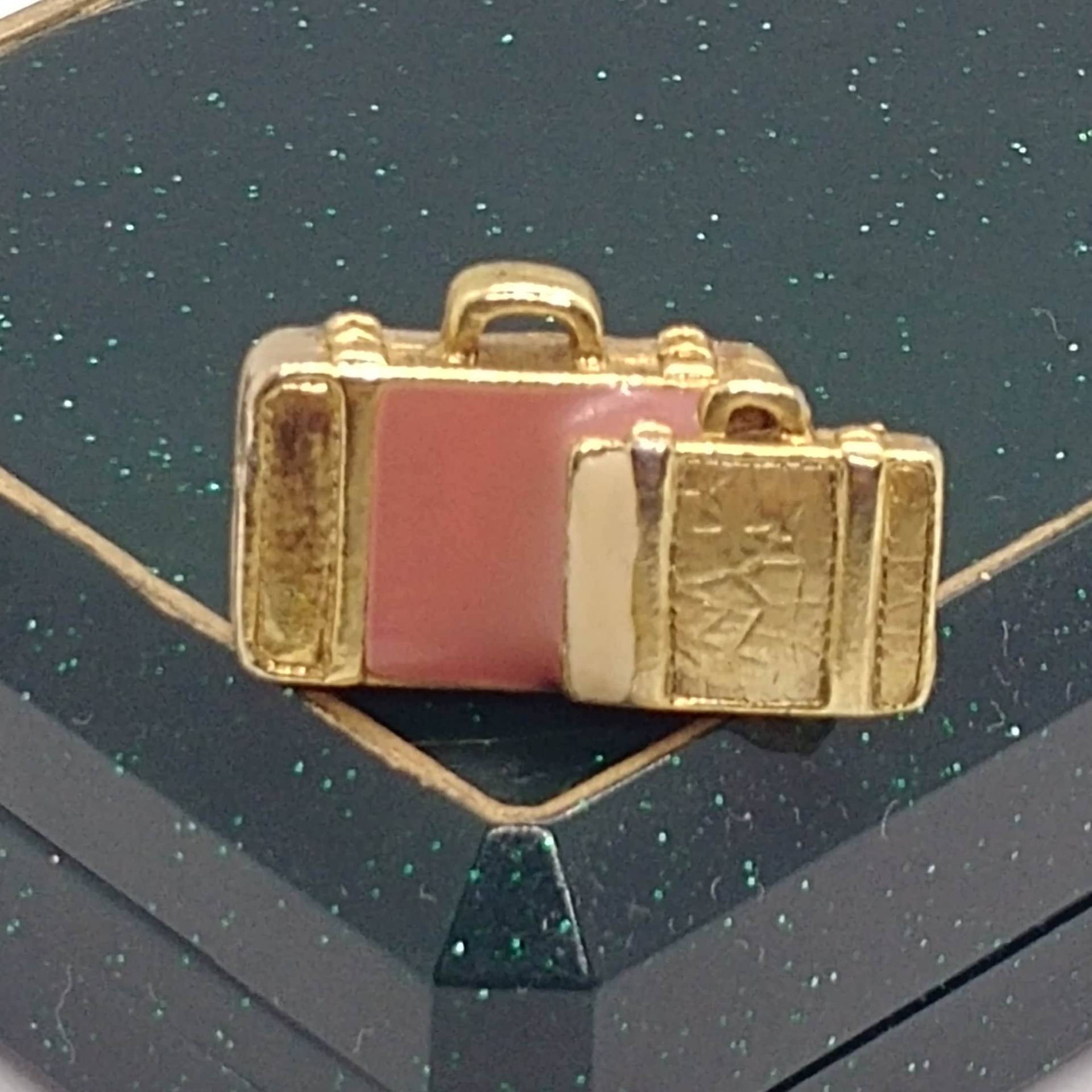 Vintage Koffer Brosche Emaille Reise Anstecker von VintageBijouStore