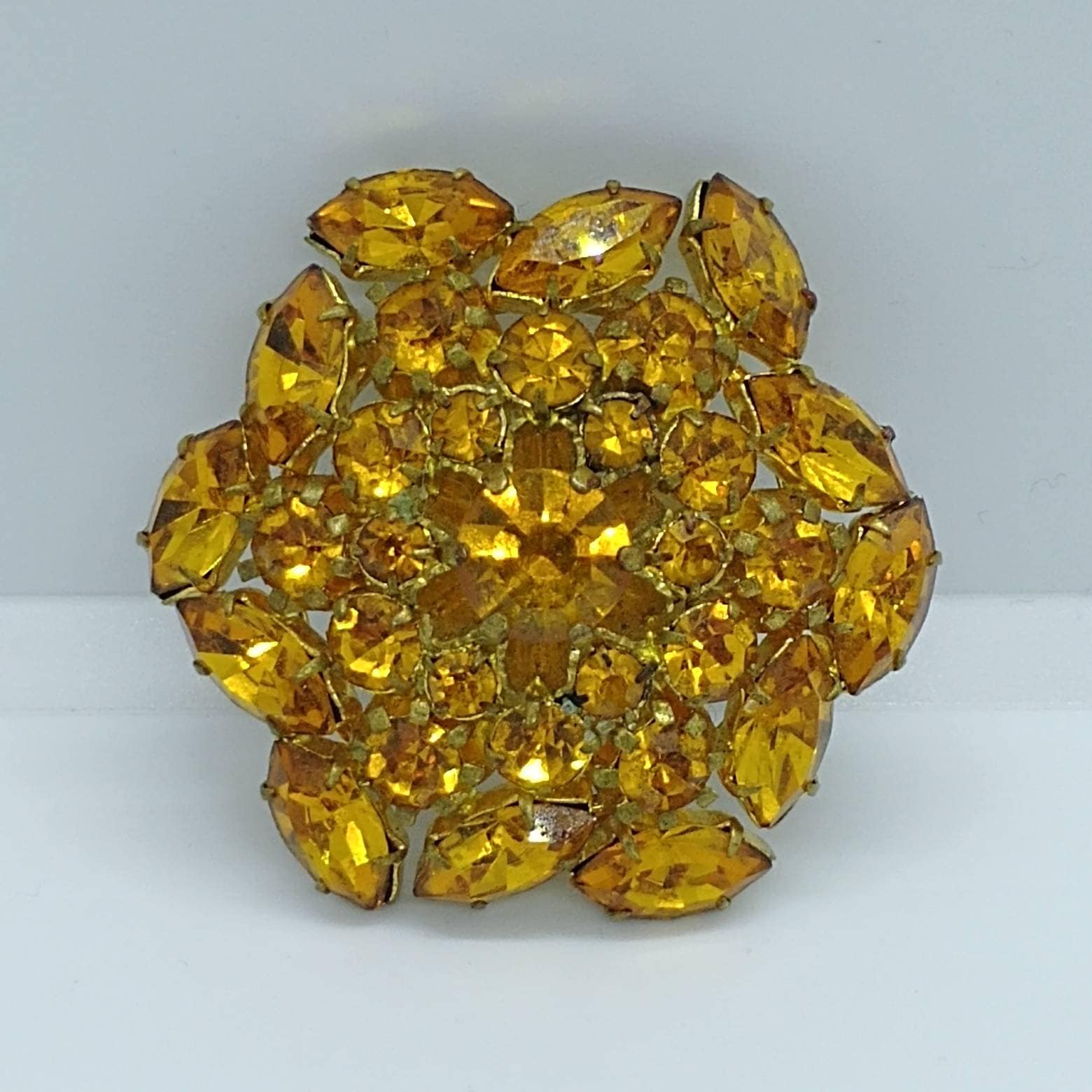 Vintage Kristall Brosche Honey Cognac Strass Anstecknadel von VintageBijouStore