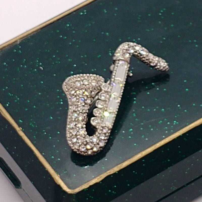 Vintage Musik-Brosche - Trompete Brosche Silberton Mit Kristallen von VintageBijouStore