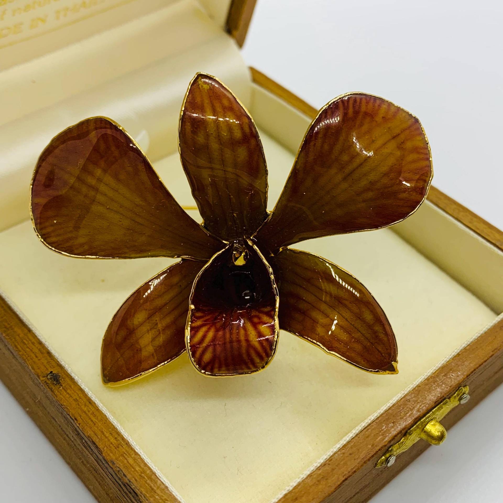 Vintage Orchidee/Blüten Brosche - Anhänger Vergoldet Mit Braunem Emaille von VintageBijouStore