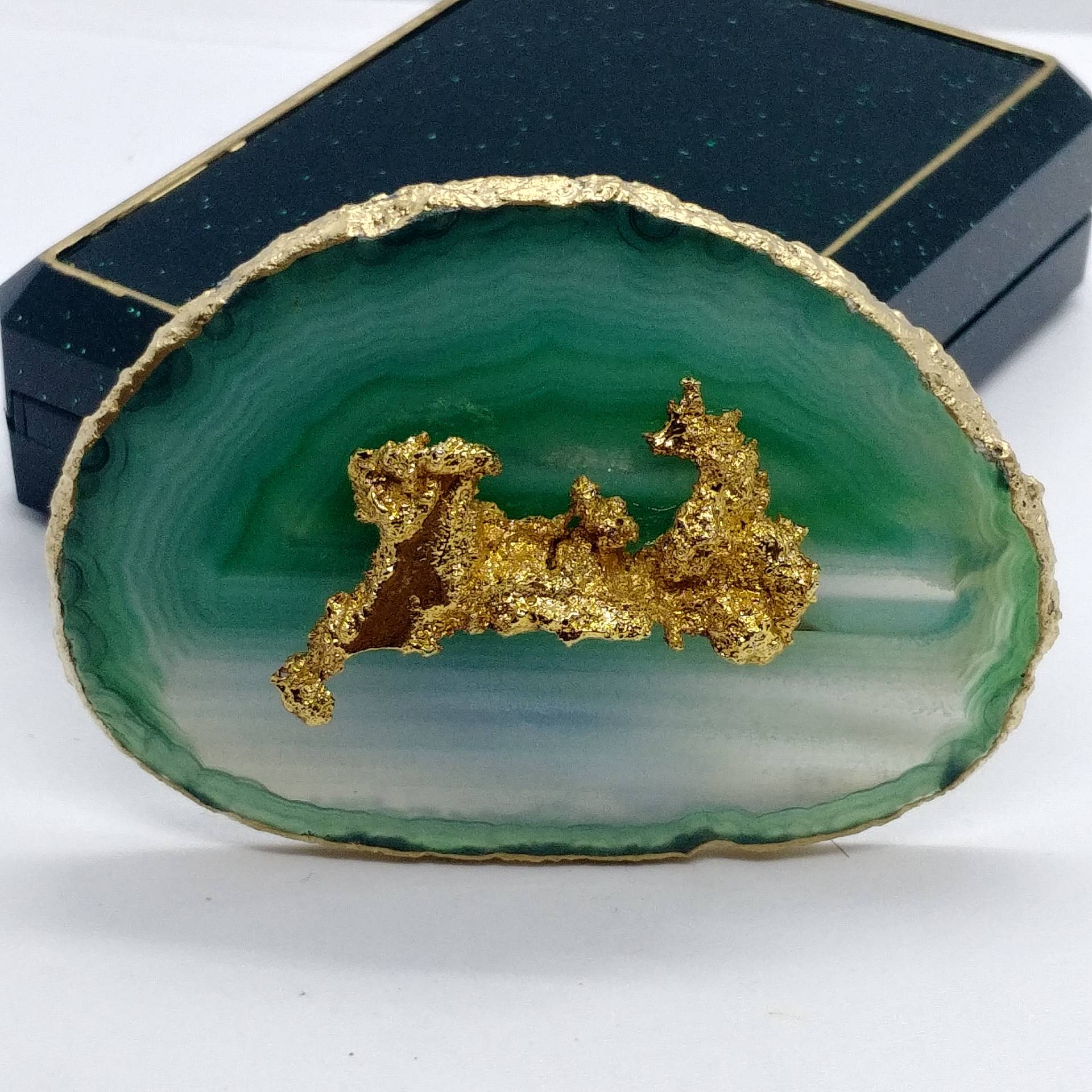 Vintage Polierte Grüne Achat Brosche Abstrakte Scheibe Anstecknadel von VintageBijouStore