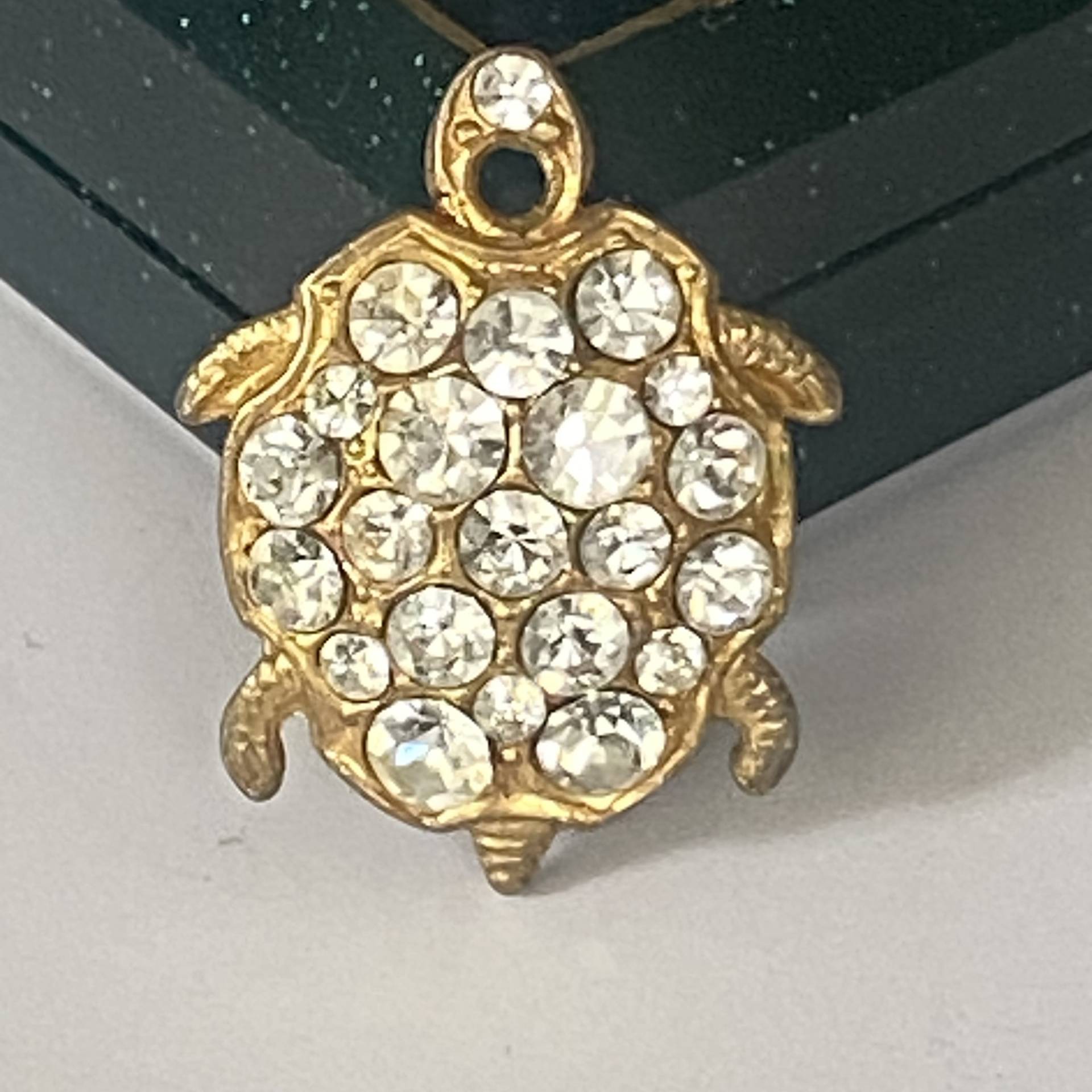 Vintage Schildkröte Brosche Goldfarben Mit Strass von VintageBijouStore