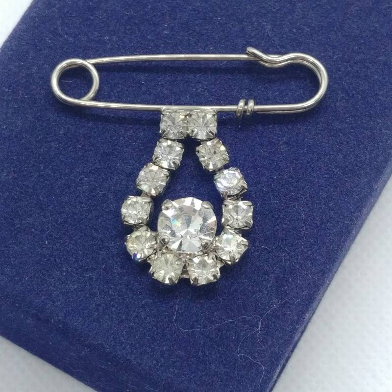 Vintage Silber Ton Kristall Brosche Pin Vintage Silber Ton Kristall Brosche Pin von VintageBijouStore
