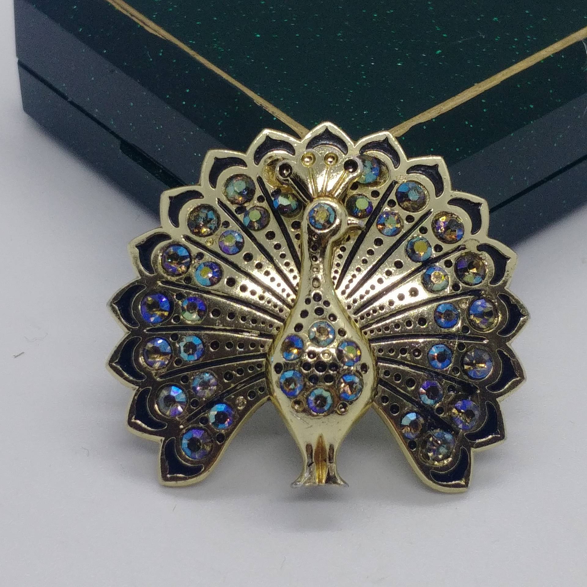 Vintage Silber Ton Pfau Brosche Mit Grün Blau Strasssteine, Posaune Verschluss von VintageBijouStore
