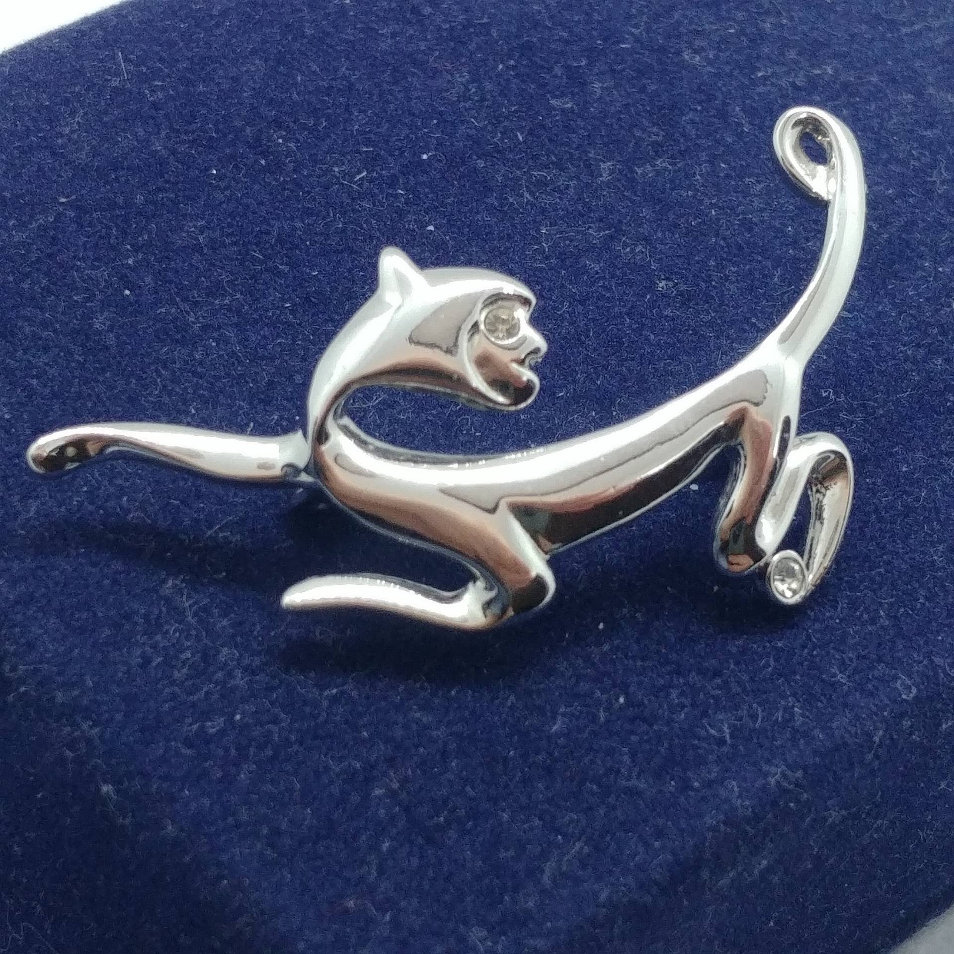 Witzige Brosche in Form Eines Laufenden Affen von VintageBijouStore