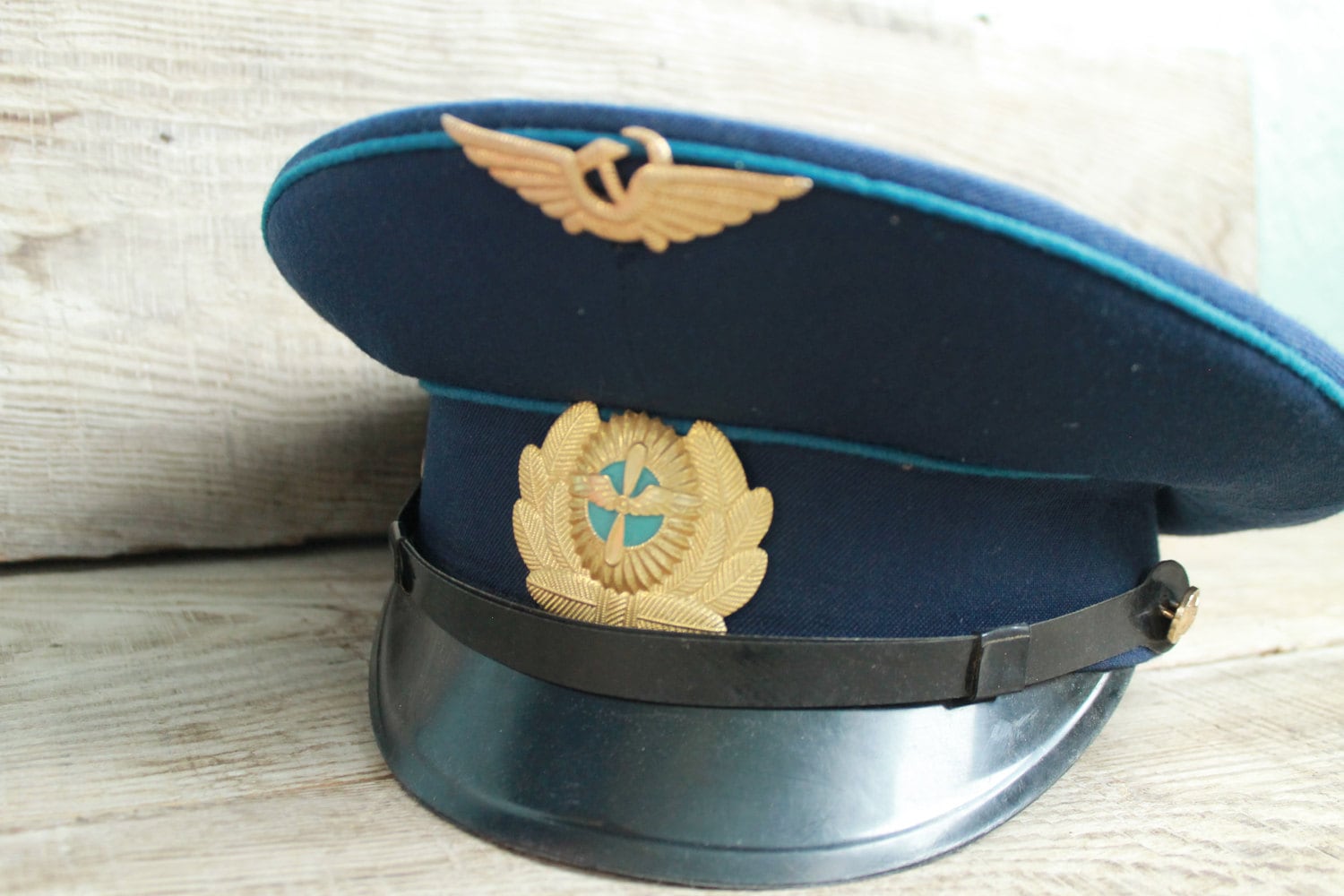 Militäruniform Armee Militär Schirmmütze Offizier Vintage Mütze Mit Kokarde /Sowjetoffizier Hut Kappe von VintageBoutique4U