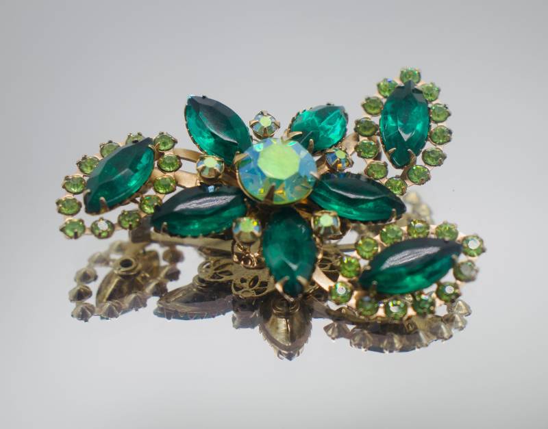 1950Er Jahre Emerald Green Demi Parure von VintageBoxJewellery